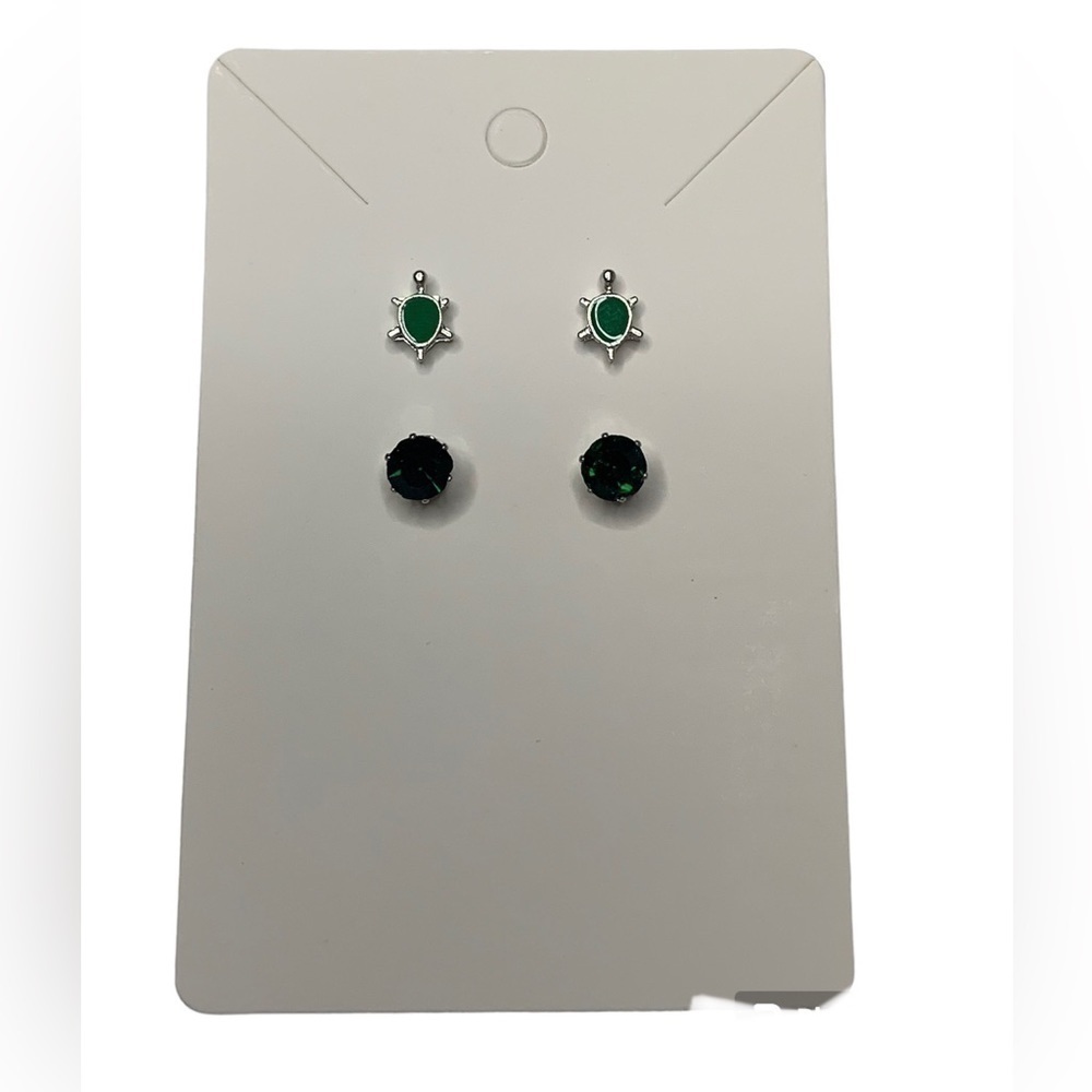 Green turtle earring set